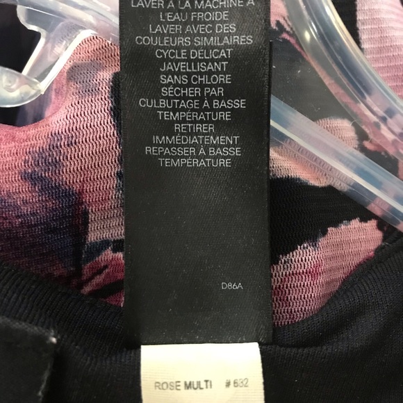 EUC Axcess short sleeve blouse. Purple, pink, and black. Size: M 100% polyester - Picture 5 of 5